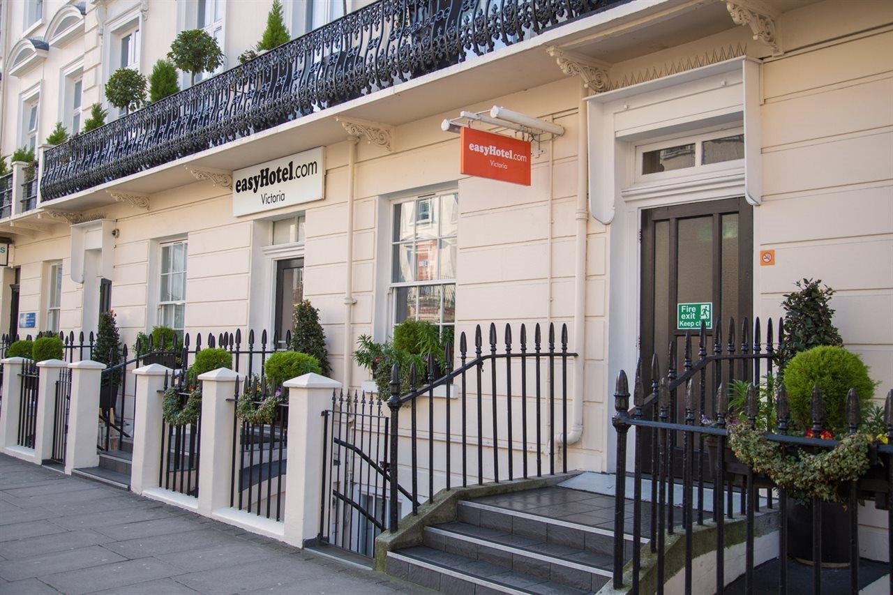 Easyhotel Victoria Londra Esterno foto